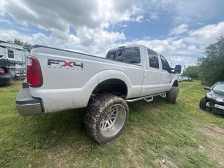 2011 Ford F-350 LARIAT - Exterior Rear Right Corner Image